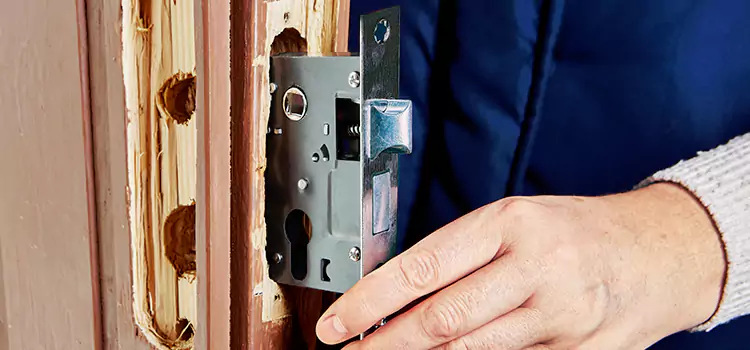 Garage Door Lock Replacement Cloverdale
